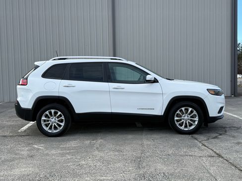 Used 2020 Jeep Cherokee Latitude image 4