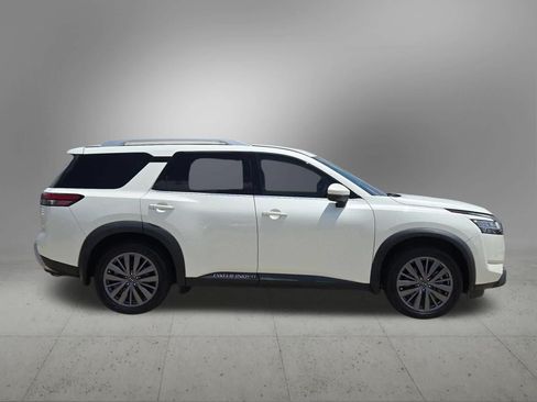 Used 2023 Nissan Pathfinder SL w/ SL Premium Package FWD image 7