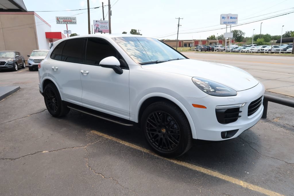 Used 2017 Porsche Cayenne AWD/4WD image 3