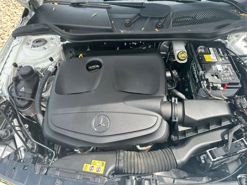 Used 2020 Mercedes-Benz GLA 250 4MATIC image 34