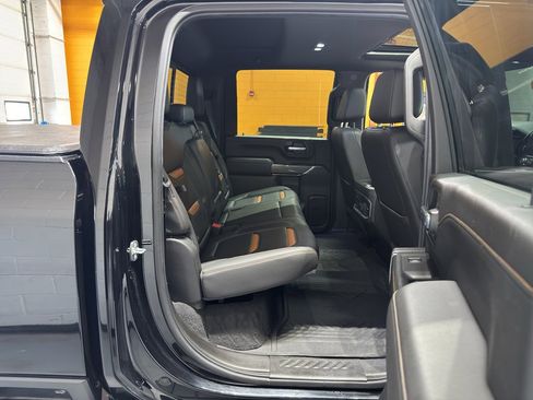 Used 2020 GMC Sierra 2500 AT4 w/ AT4 Premium Package image 23