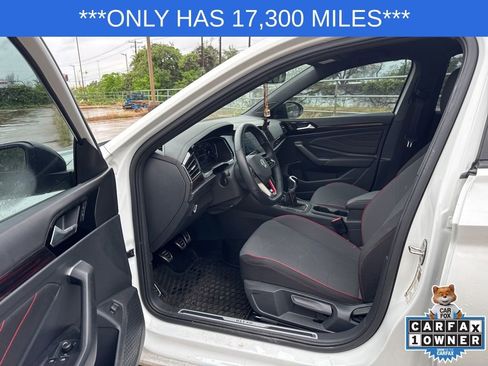 Used 2024 Volkswagen Jetta GLI 40th Anniversary Edition image 9