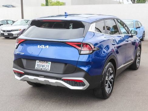 Used 2025 Kia Sportage EX FWD image 5
