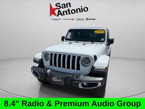 Used 2021 Jeep Gladiator Overland AWD/4WD image 5