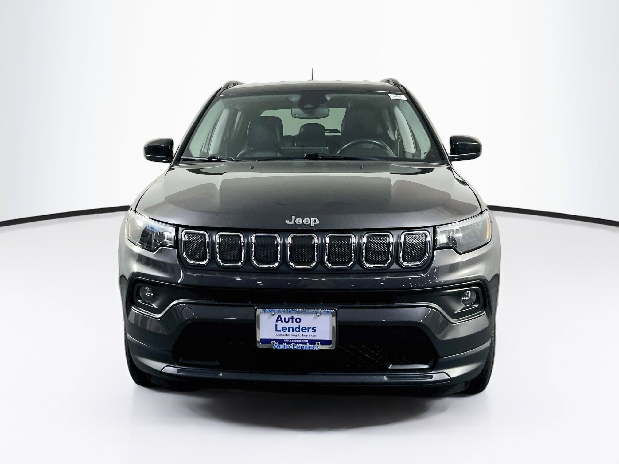 Used 2022 Jeep Compass Latitude w/ Convenience Group AWD/4WD image 2