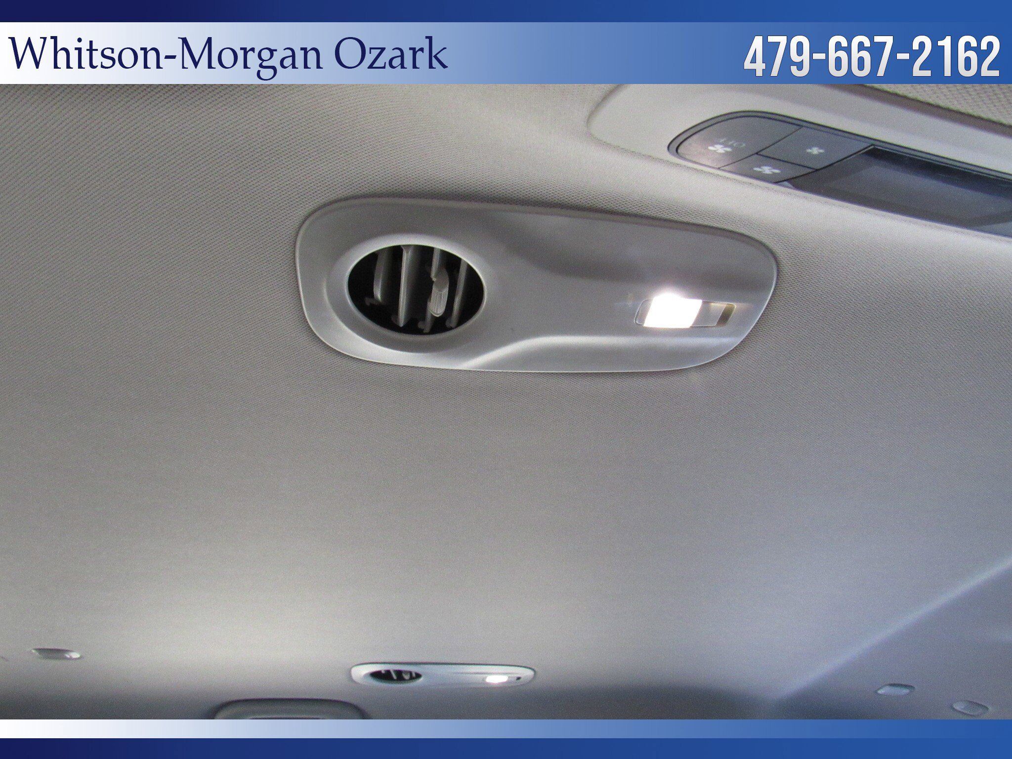 Used 2022 Chrysler Voyager LX FWD image 32