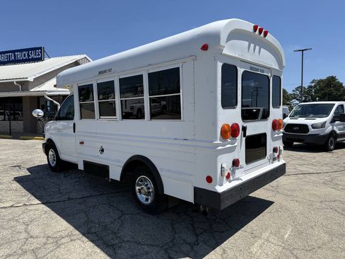 Used 2006 Chevrolet Express 3500 w/ School Bus Package RWD image 4