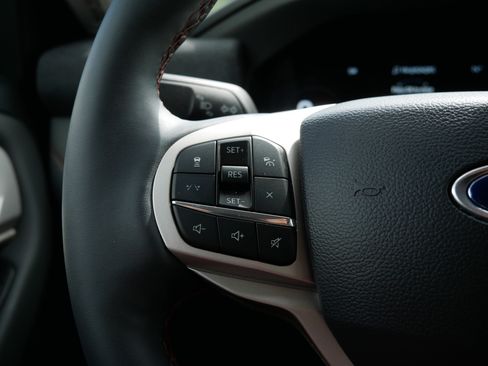 Used 2026 Ford Explorer Active w/ Active Comfort Package AWD/4WD image 28