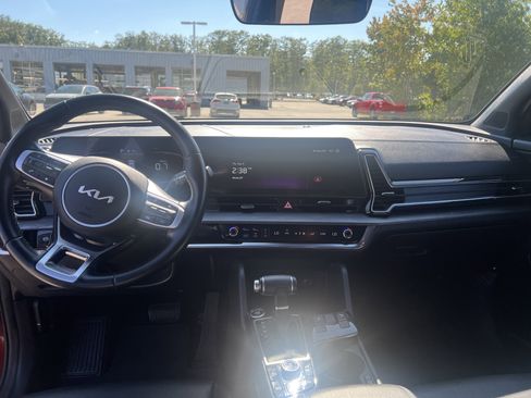 Certified 2023 Kia Sportage X-Line image 18
