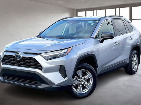 Used 2024 Toyota RAV4 LE image 3