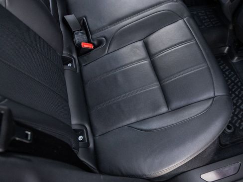 Used 2023 Land Rover Range Rover Evoque R-Dynamic S image 36