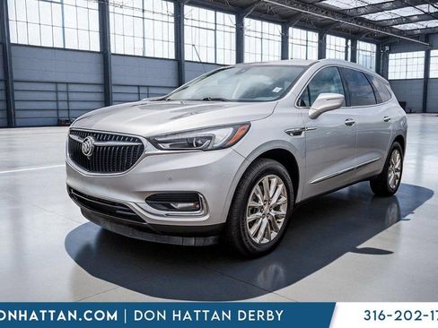 Used 2021 Buick Enclave Premium w/ Surround and Sites Package image 28