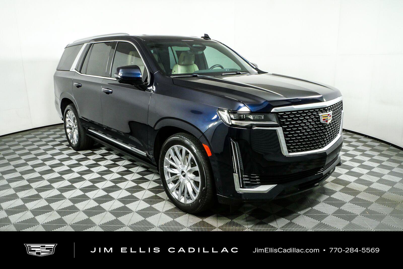 Used 2023 Cadillac Escalade Premium Luxury w/ Performance Package RWD image 1