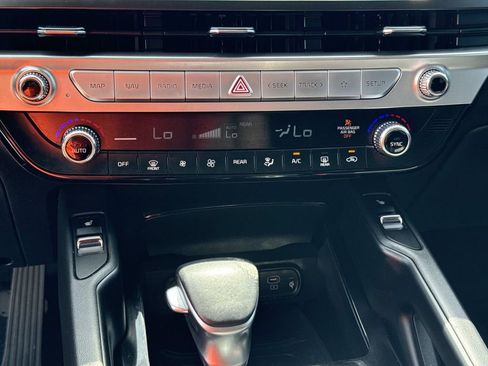 Used 2023 Kia Telluride S AWD/4WD image 26