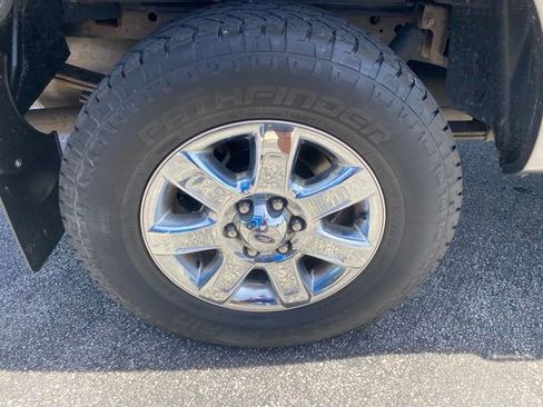 Used 2014 Ford F150 XLT w/ XLT Chrome Package RWD image 10