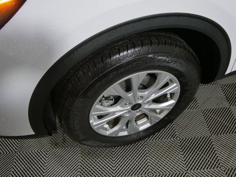 Used 2026 Ford Escape Active w/ Cold Weather Package AWD/4WD image 13
