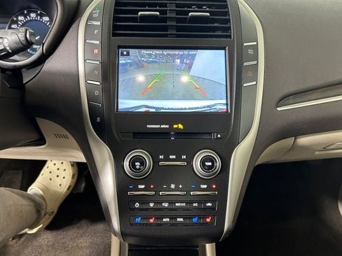 Used 2017 Lincoln MKC Reserve AWD/4WD image 23
