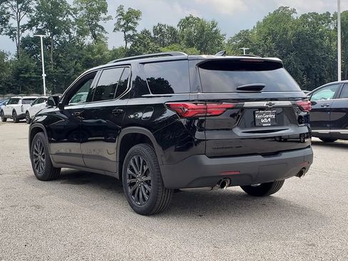 Used 2023 Chevrolet Traverse RS w/ LPO, Floor Liner Package AWD/4WD image 4