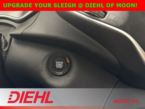 Used 2019 Jeep Cherokee Latitude Plus w/ Cold Weather Group image 23