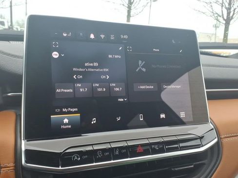 Certified 2025 Jeep Compass Limited image 15