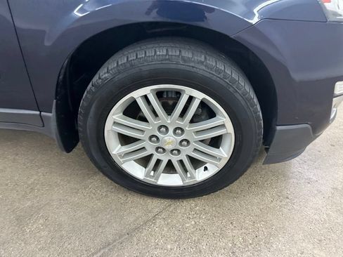 Used 2015 Chevrolet Traverse LT w/ Style and Technology Package FWD image 15