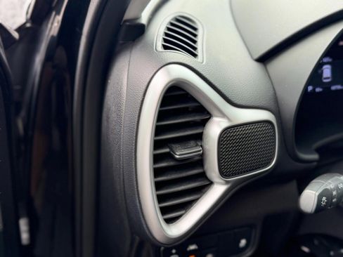 Used 2022 Kia Soul LX w/ Technology Package FWD image 33
