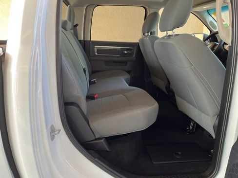 Used 2017 RAM 1500 Classic SLT image 21