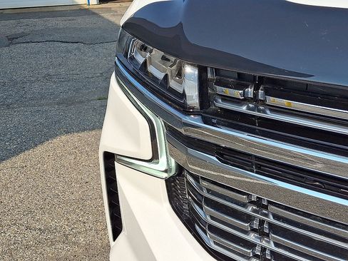 Certified 2023 Chevrolet Tahoe Premier AWD/4WD image 28