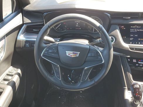 Certified 2022 Cadillac XT5 Luxury image 18