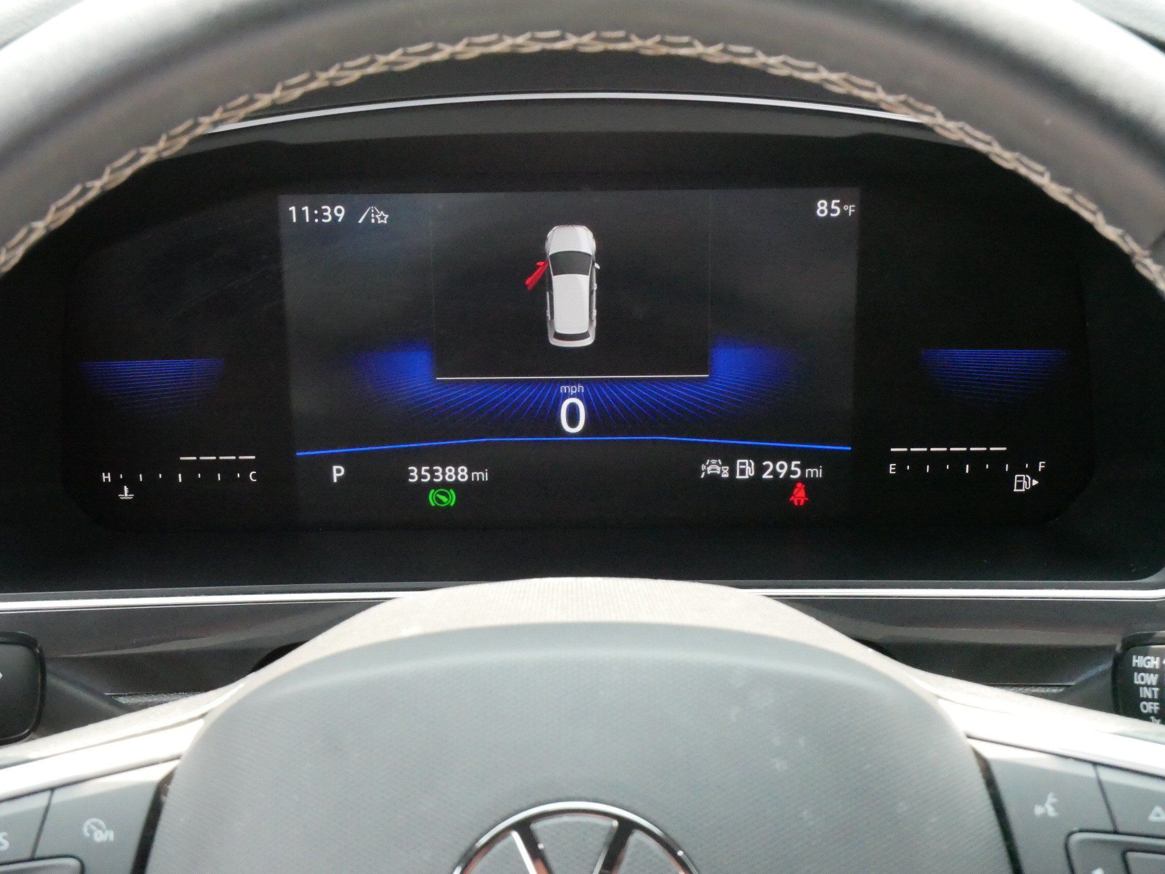 Certified 2023 Volkswagen Tiguan SE R-Line AWD/4WD image 21