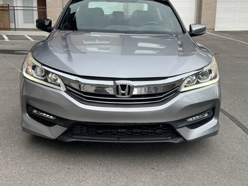 Used 2017 Honda Accord Sport Special Edition image 9