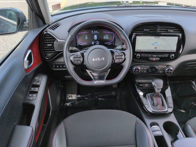 Used 2023 Kia Soul GT-Line w/ GT-Line Technology Package FWD image 16