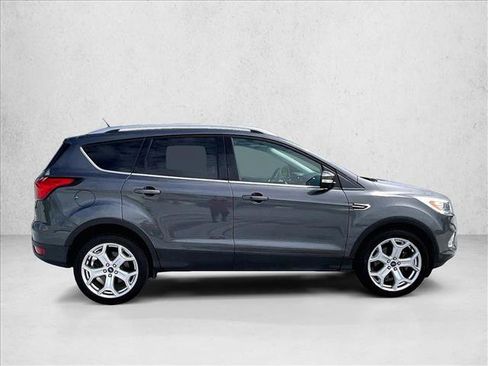Used 2019 Ford Escape Titanium FWD image 5