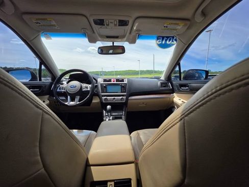 Used 2015 Subaru Outback 2.5i Limited AWD/4WD image 38