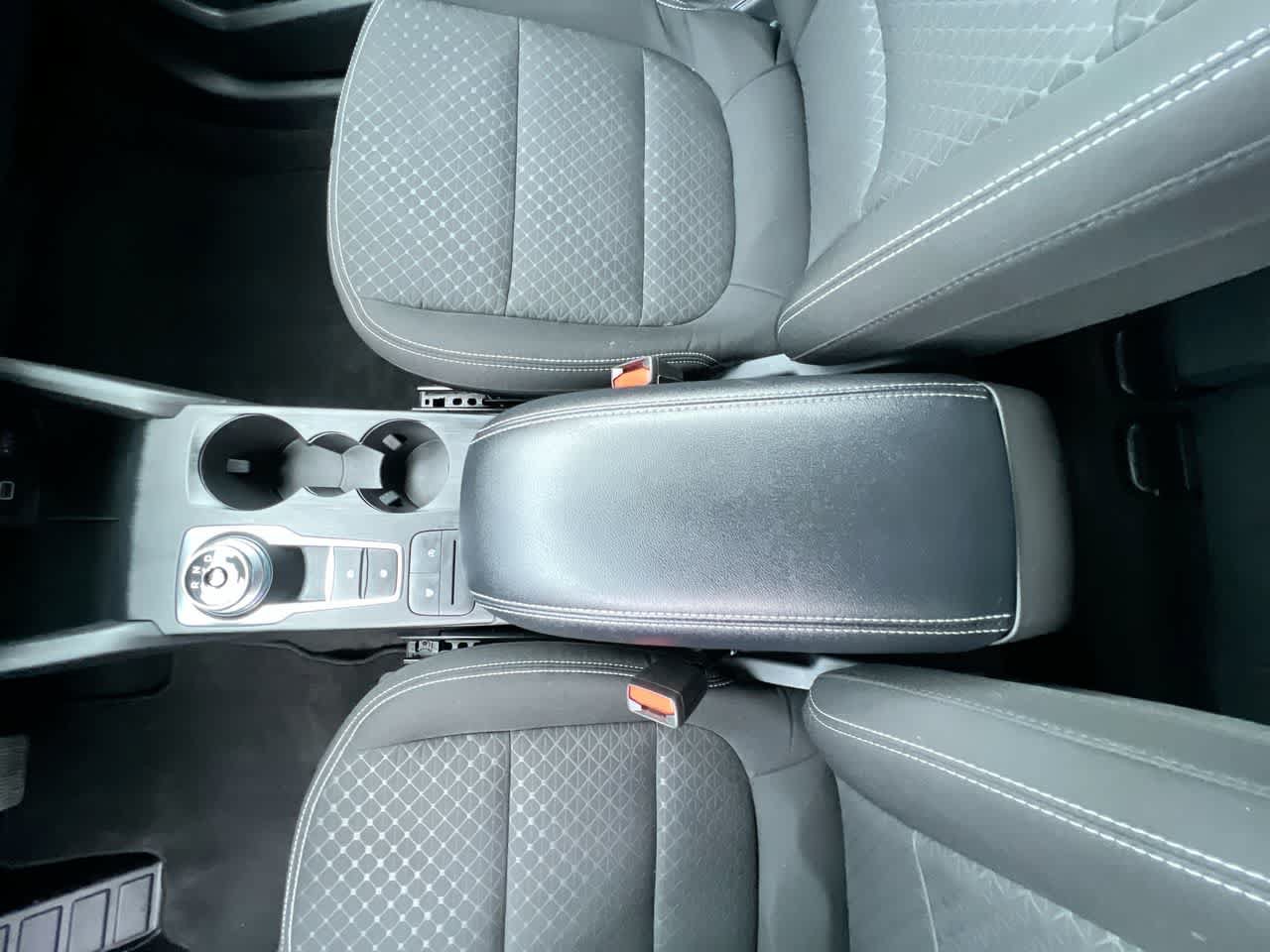 Used 2025 Ford Escape Active AWD/4WD image 21