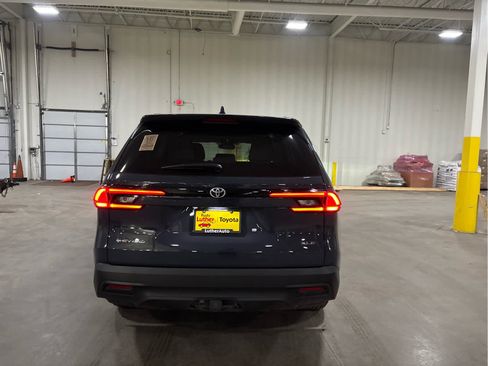 Used 2025 Toyota Grand Highlander AWD Hybrid image 5