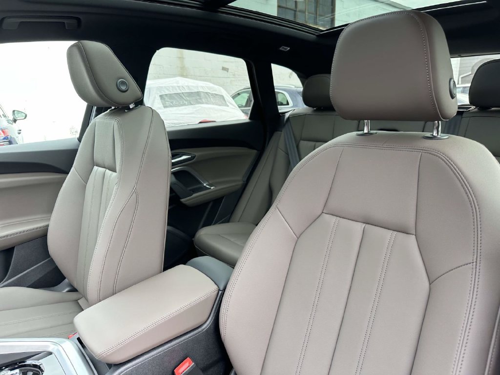 New 2026 Audi Q5 Premium Plus AWD/4WD image 17