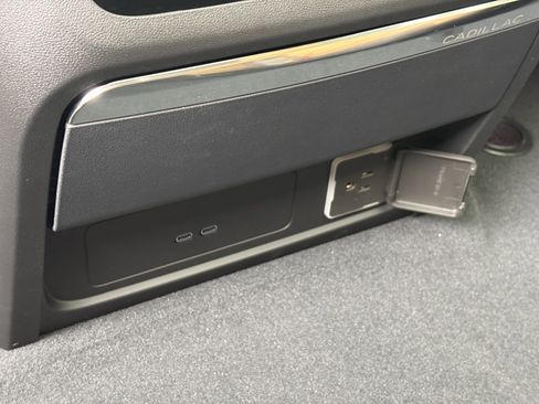 New 2026 Cadillac Escalade IQL Sport 2 w/ LPO, ONYX Package image 10