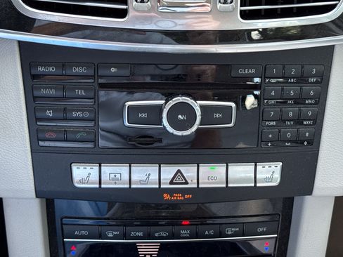 Used 2014 Mercedes-Benz E 350 Sedan image 20