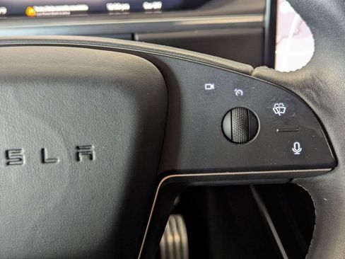 Used 2024 Tesla Model X image 38