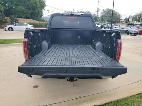 Used 2024 Toyota Tundra Limited AWD/4WD image 36