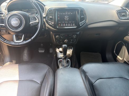 Used 2019 Jeep Compass Limited AWD/4WD image 12