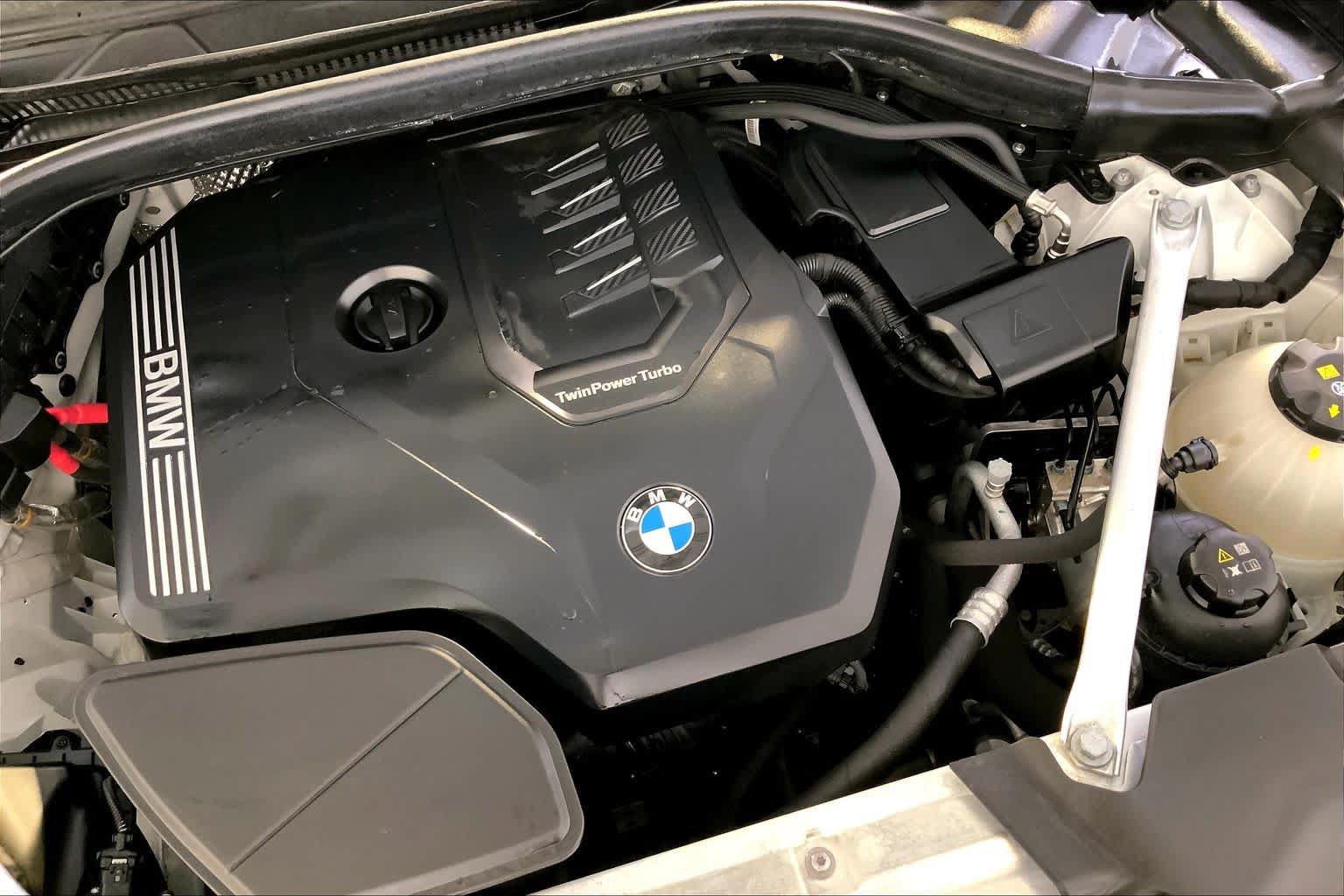 Used 2024 BMW X4 xDrive30i w/ Parking Assistance Package AWD/4WD image 31
