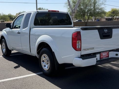 Used 2018 Nissan Frontier S RWD image 3