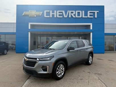 Used 2023 Chevrolet Traverse LS