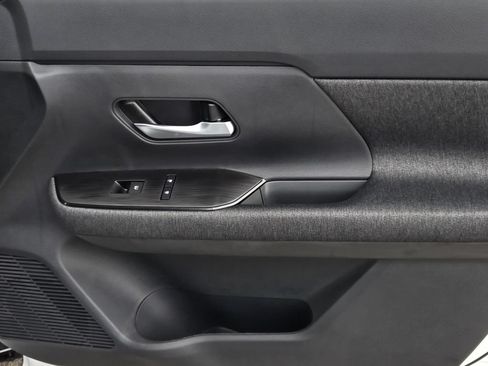 New 2026 Nissan Kicks SV FWD image 8