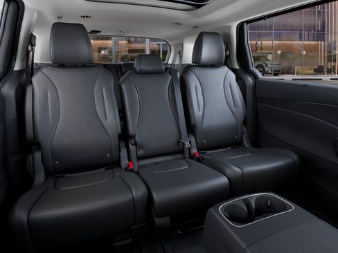 New 2026 Kia Carnival SX Prestige FWD image 16