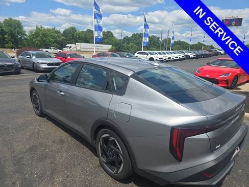Used 2025 Kia K4 EX FWD image 6