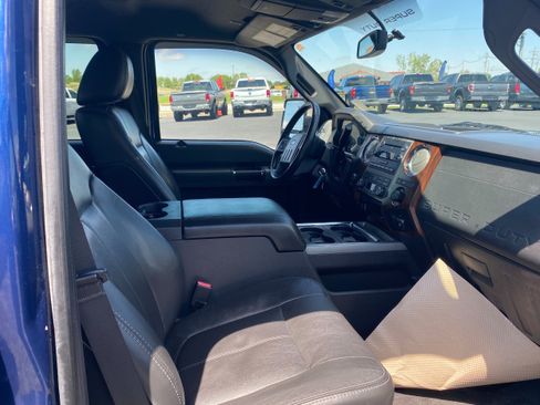 Used 2011 Ford F250 Lariat w/ Lariat Interior Pkg AWD/4WD image 7
