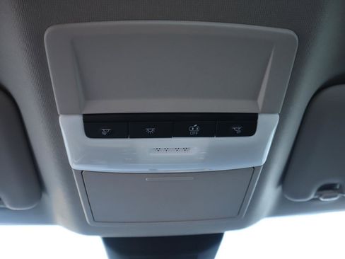 Used 2025 Nissan Sentra S image 25